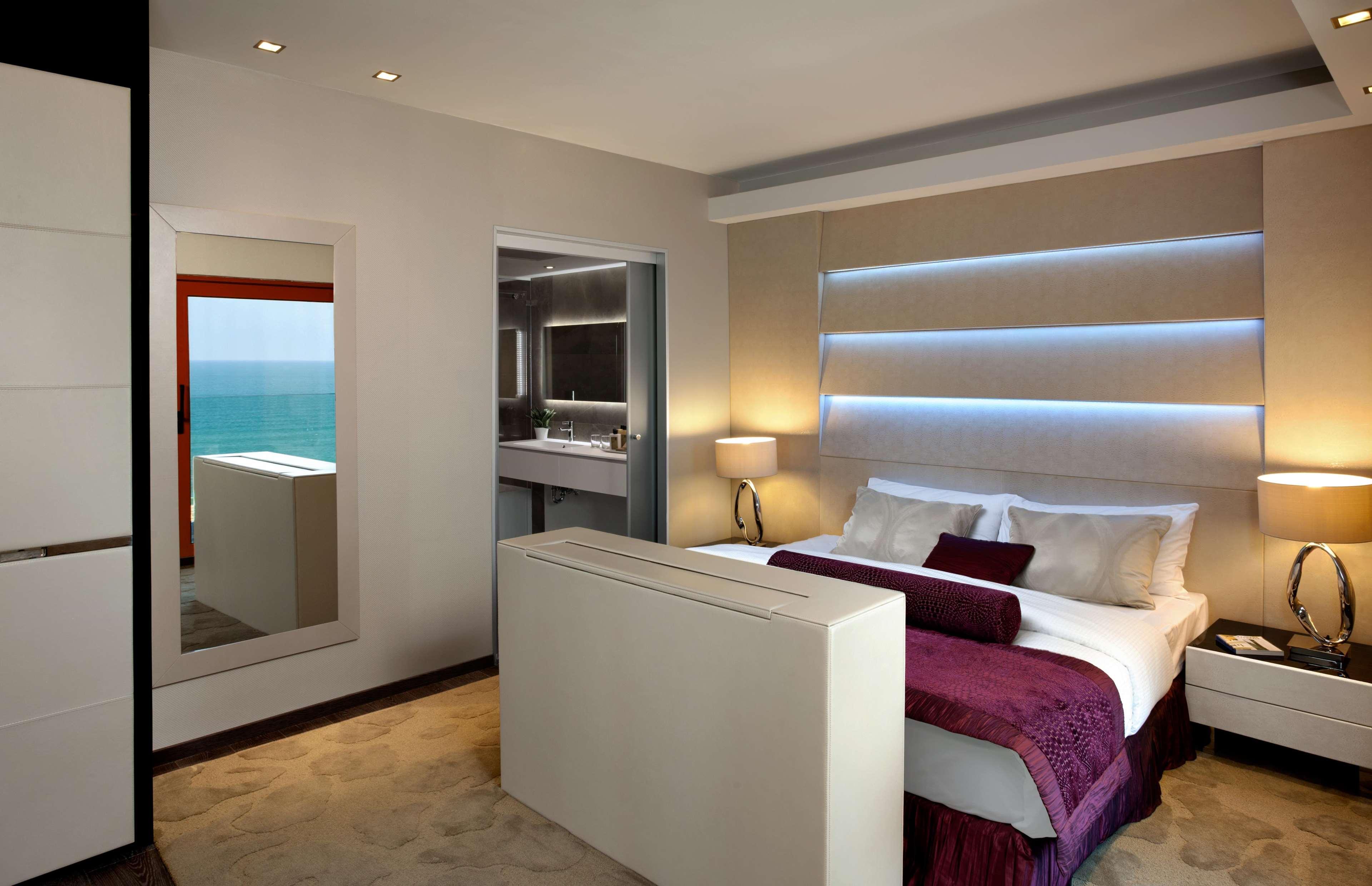 Carlton - Luxury On The Hotel 5*