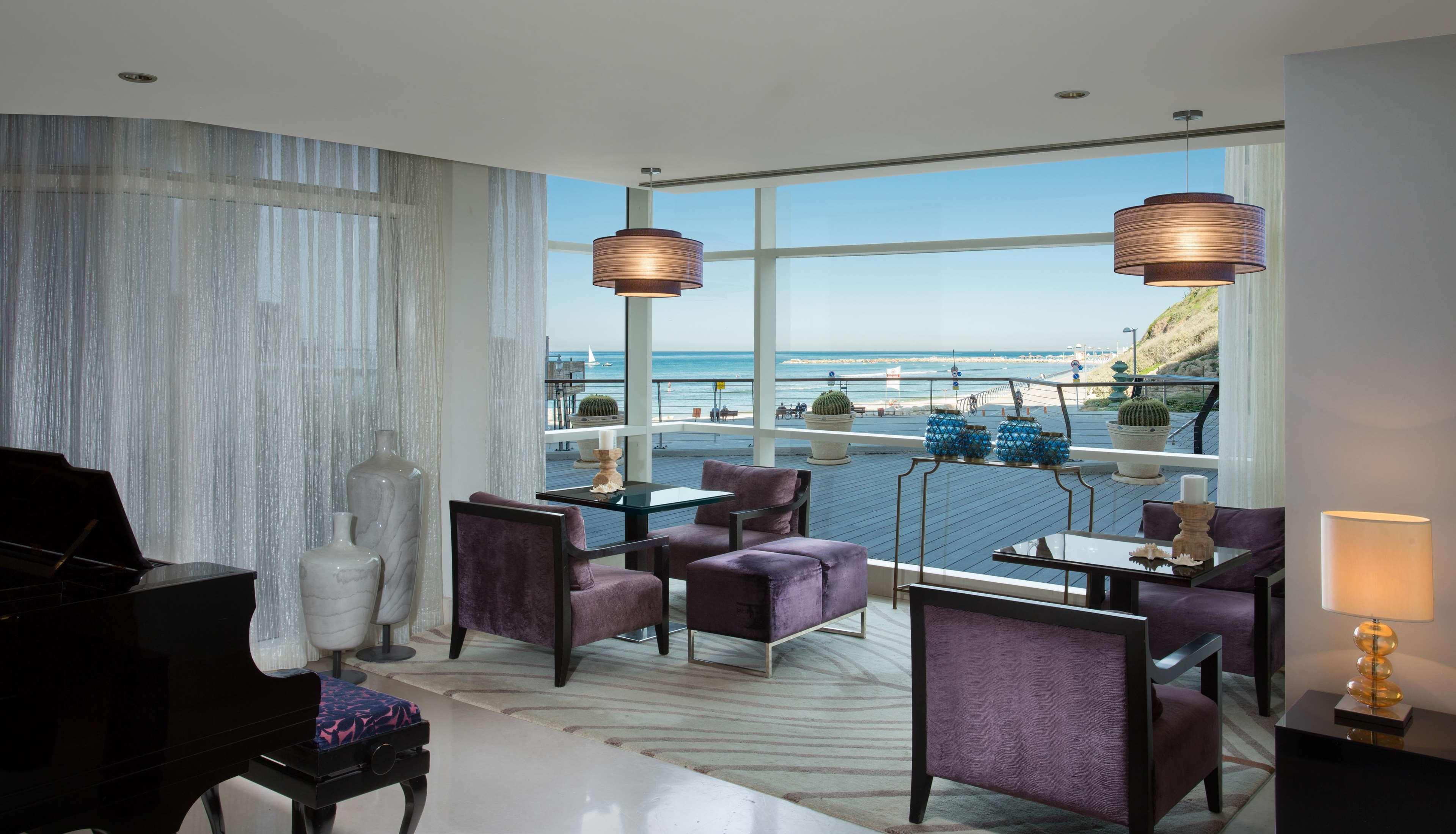 Carlton - Luxury On The Hotel 5*