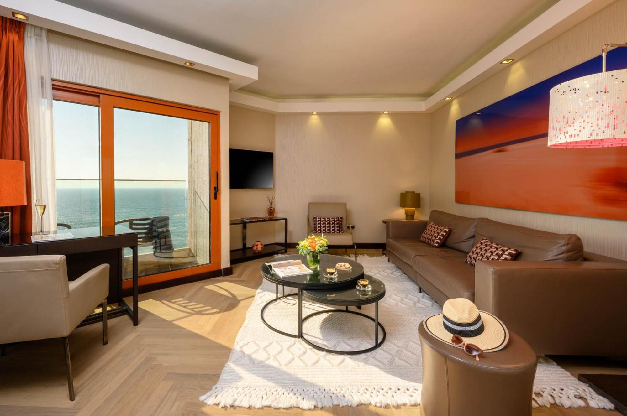 Hotel Carlton - Luxury On The Tel Aviv