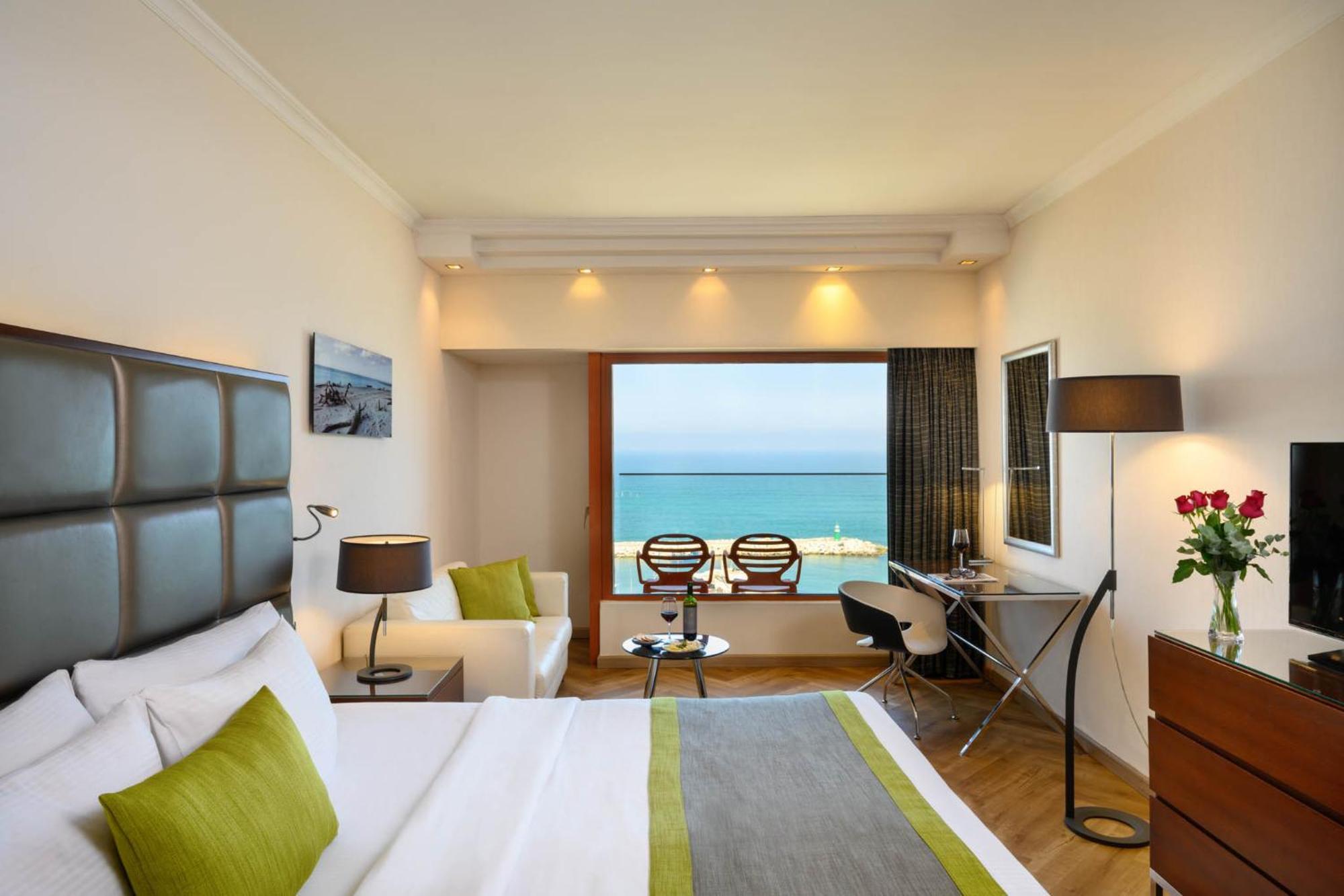 Hotel Carlton - Luxury On The Tel Aviv